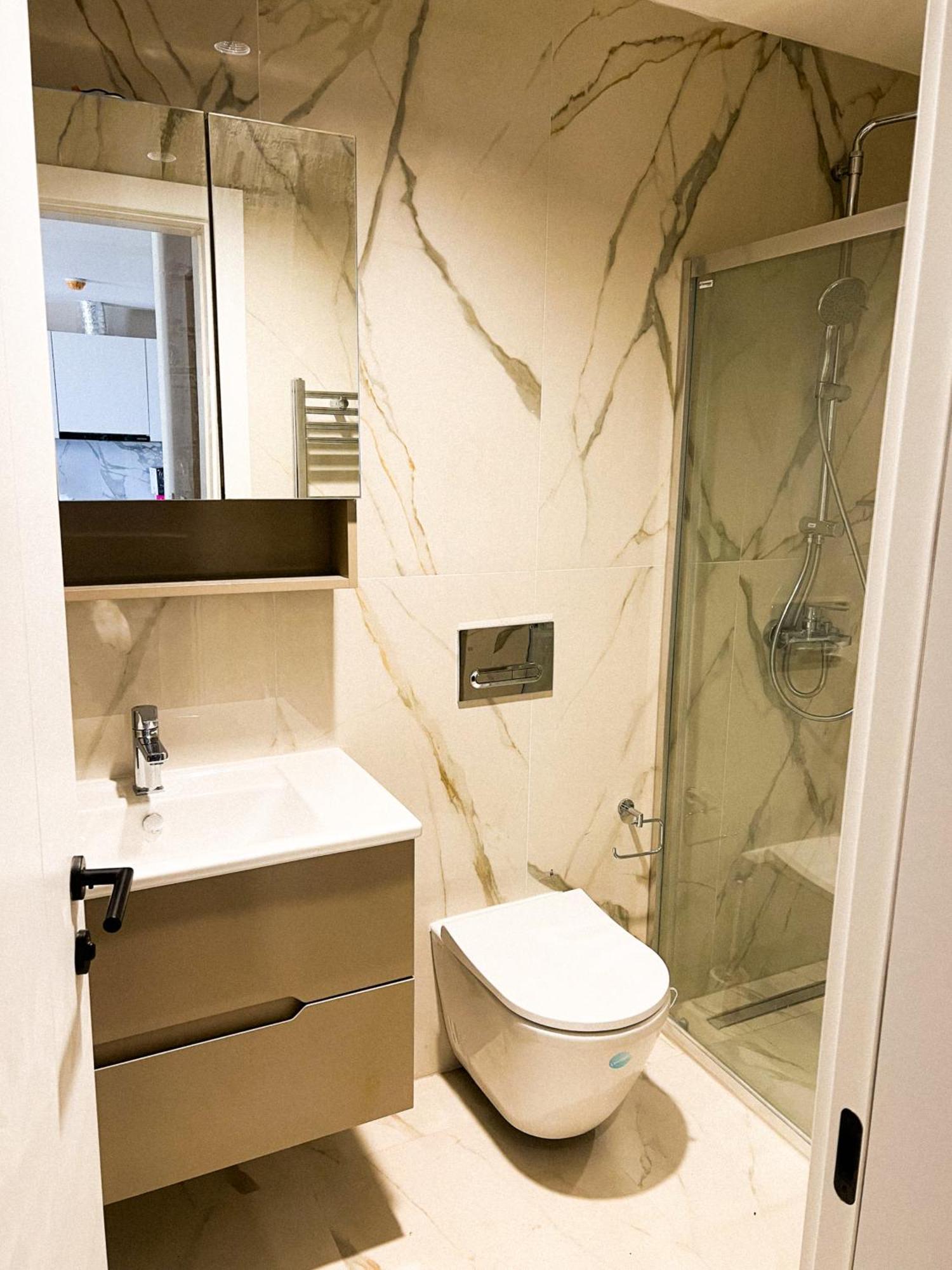 180° View Apartment In Diamond Building Skopje Eksteriør billede