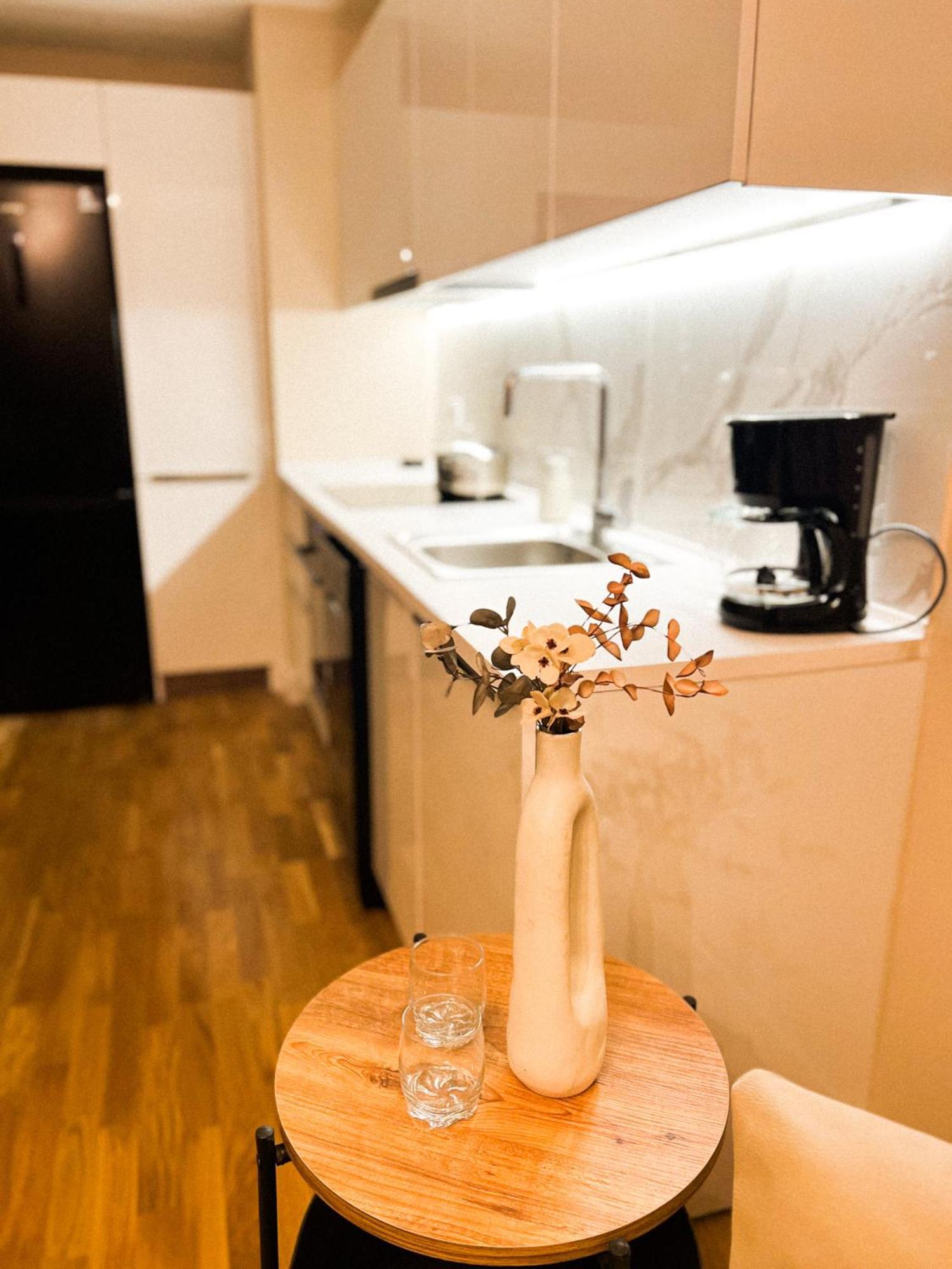 180° View Apartment In Diamond Building Skopje Eksteriør billede
