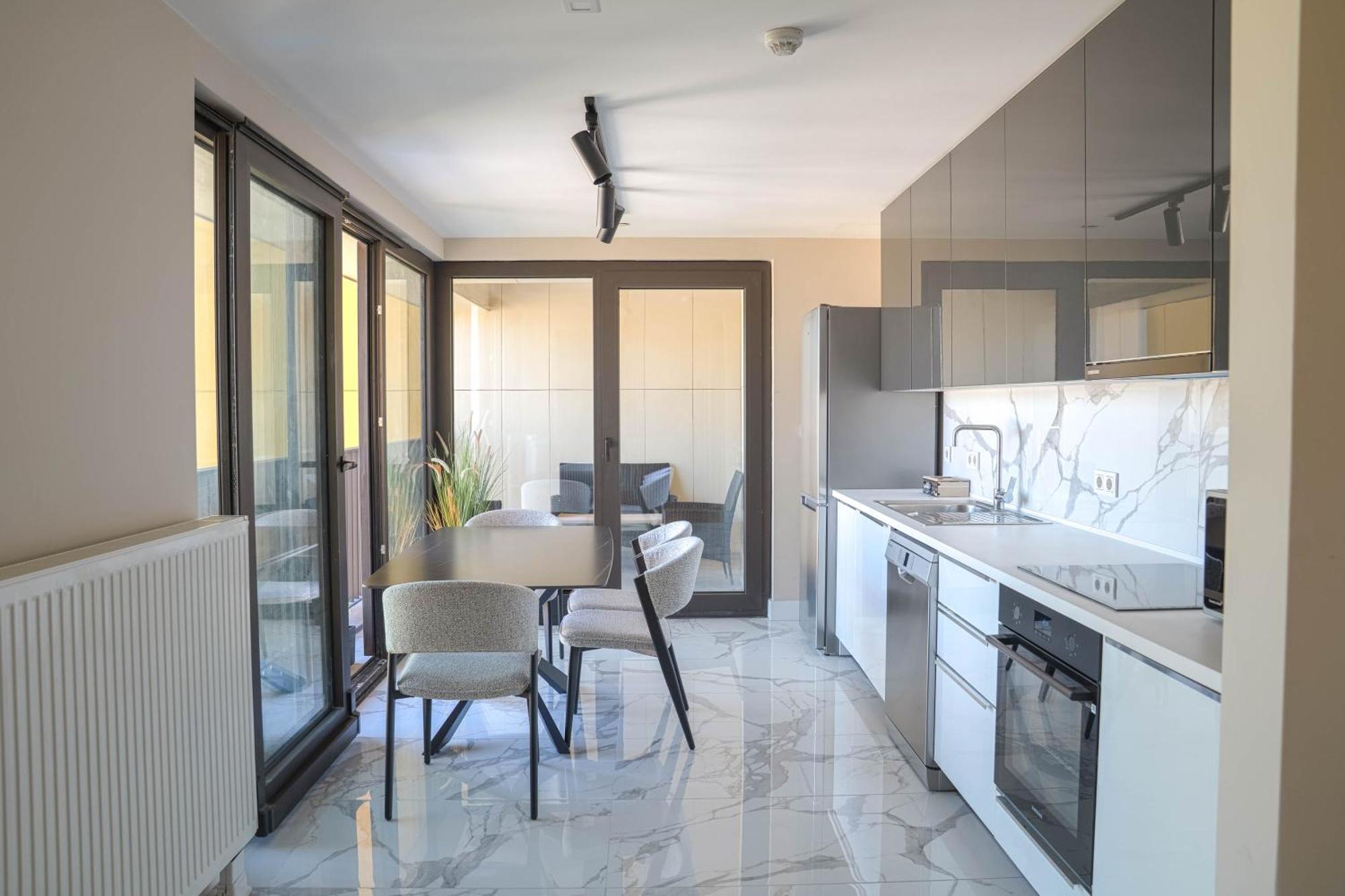 180° View Apartment In Diamond Building Skopje Eksteriør billede