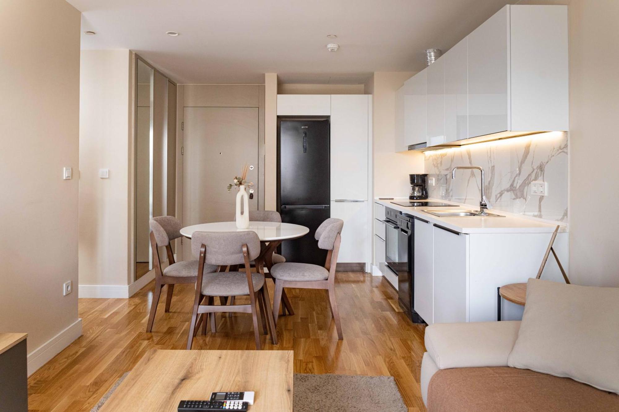 180° View Apartment In Diamond Building Skopje Eksteriør billede